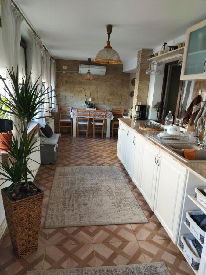 Flomar By The Sea Apartment Mangalia Exterior photo